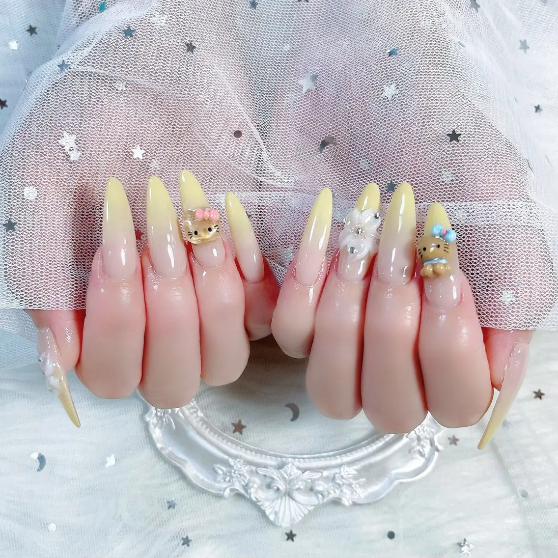 ネイル チークネイル 長さ出し フレンチネイル ジェルネイル グラデーション ハンドネイル THANHTHANH NAILのネイルデザイン