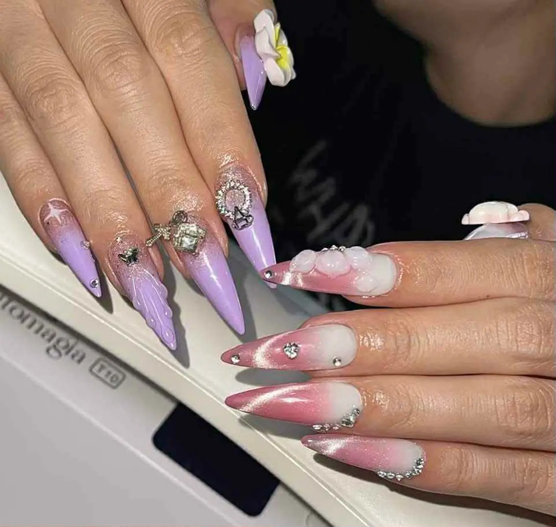 ネイル アートネイル オーロラネイル チークネイル 長さ出し フットネイル Chan nailsのネイルデザイン