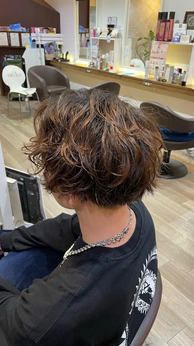 ショート カット パーマ 🎀ハイトーン/ 艶カラー/夕月🎀のヘアスタイル