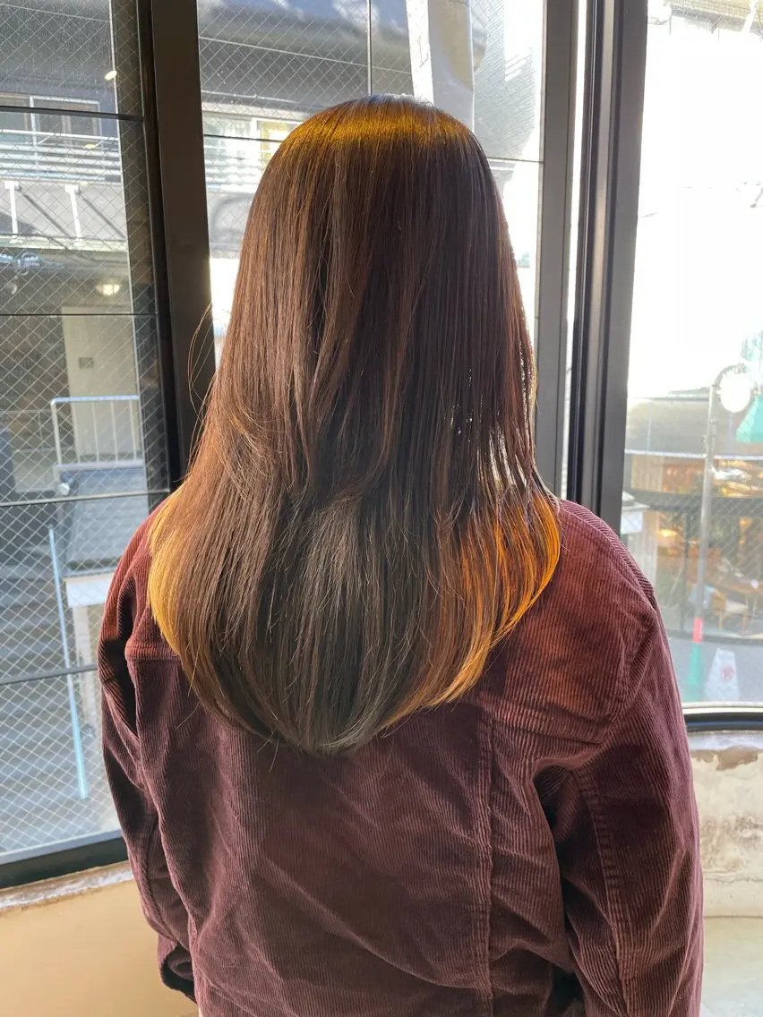 ロング ヘアカラー トリートメント 北田🌟小顔レイヤー 🌟人気カラーのヘアスタイル