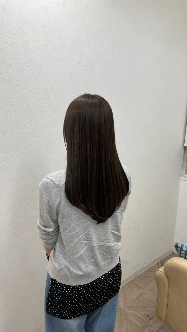 ロング カラー ベージュカラー オリーブベージュ カット ヘアカラー トリートメント 阿部 美春のヘアスタイル