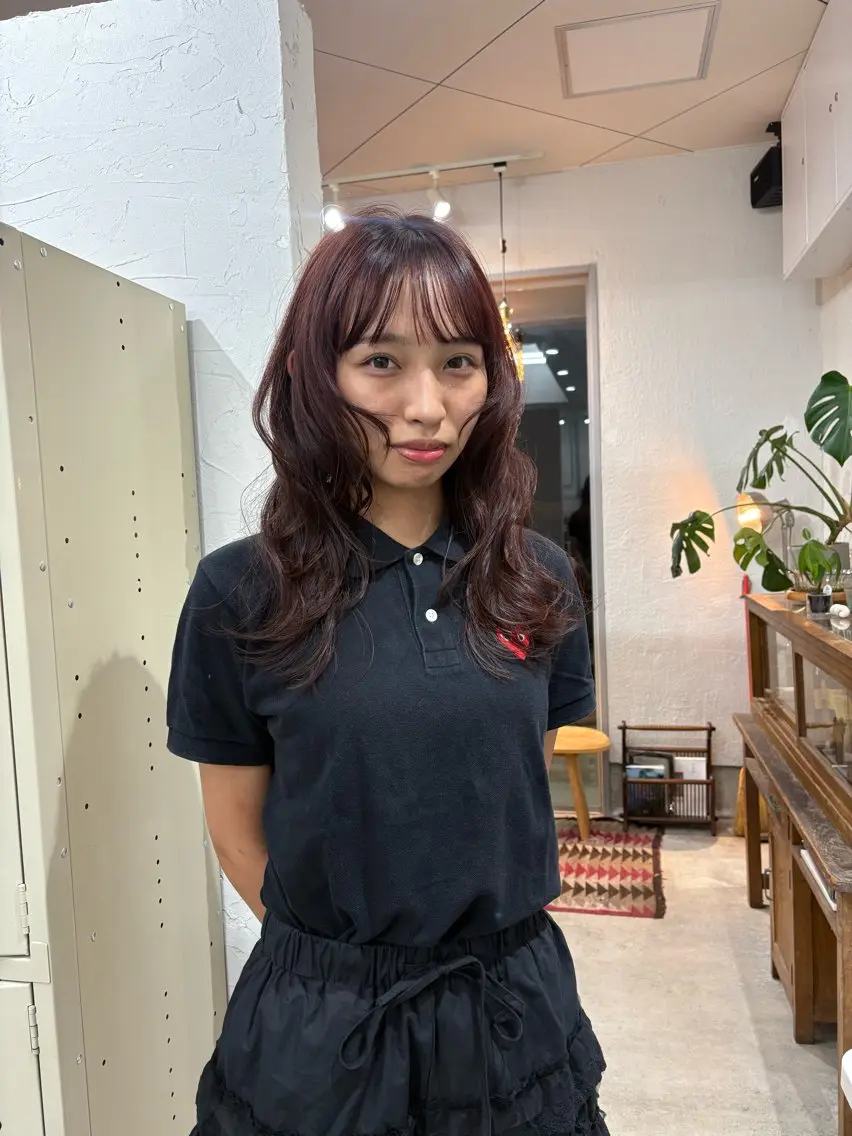 ロング レイヤーカット 長谷 若奈のヘアスタイル