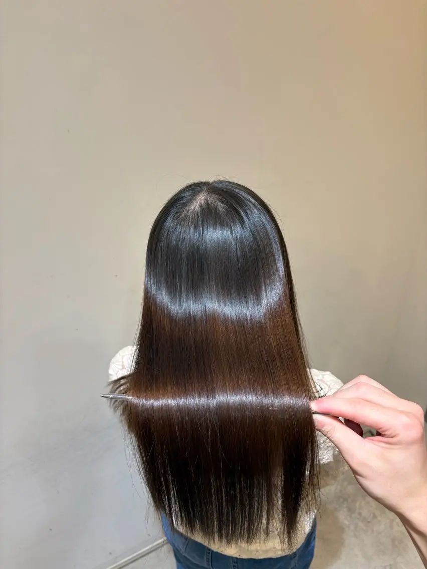 ミディアム カット 縮毛矯正 トリートメント RANSHELL RYUTOのヘアスタイル