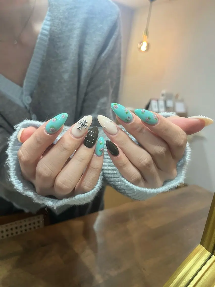 ネイル waka 🍒のネイルデザイン