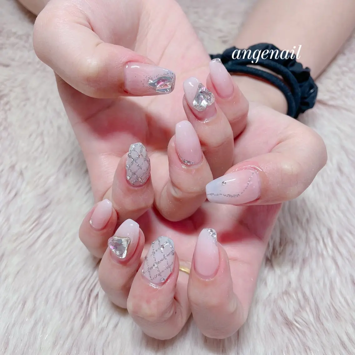 ネイル ハンドネイル オーナーネイリスト MAKIのネイルデザイン