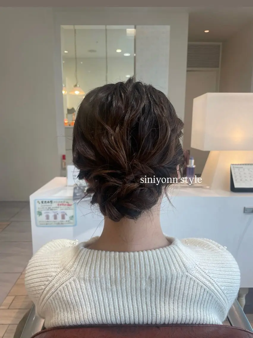 ミディアム ヘアアレンジ ヘアセット 磯引 美菜のヘアスタイル