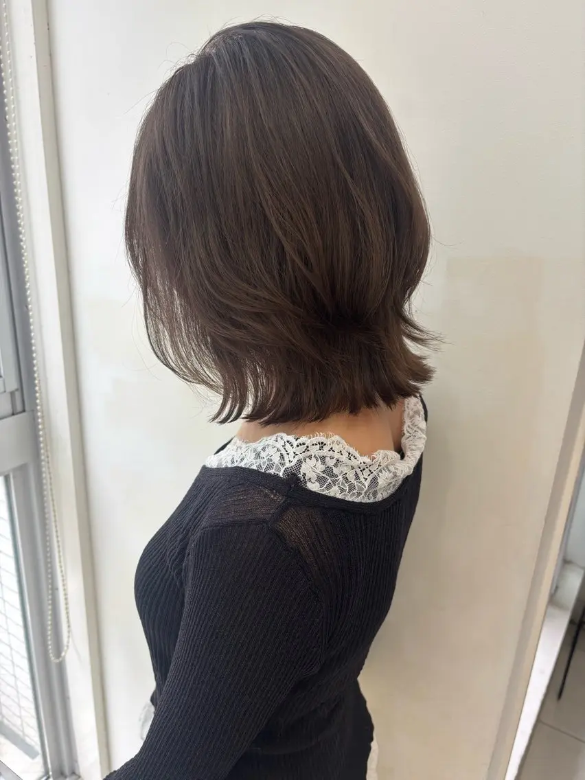 ミディアム ブリーチ透明感カラー /レイヤー👗しずかのヘアスタイル