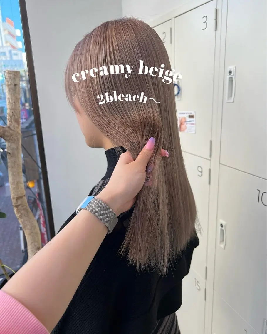 セミロング カラー ベージュカラー ブリーチ ミルクティーベージュ ヘアカラー Kana 🍋 ハイトーン【高円寺】のヘアスタイル