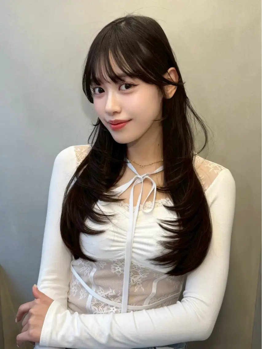 セミロング カラー ヘアアレンジ カット ヘアカラー トリートメント 巻ける縮毛矯正/ 透明感/吉田光佑のヘアスタイル
