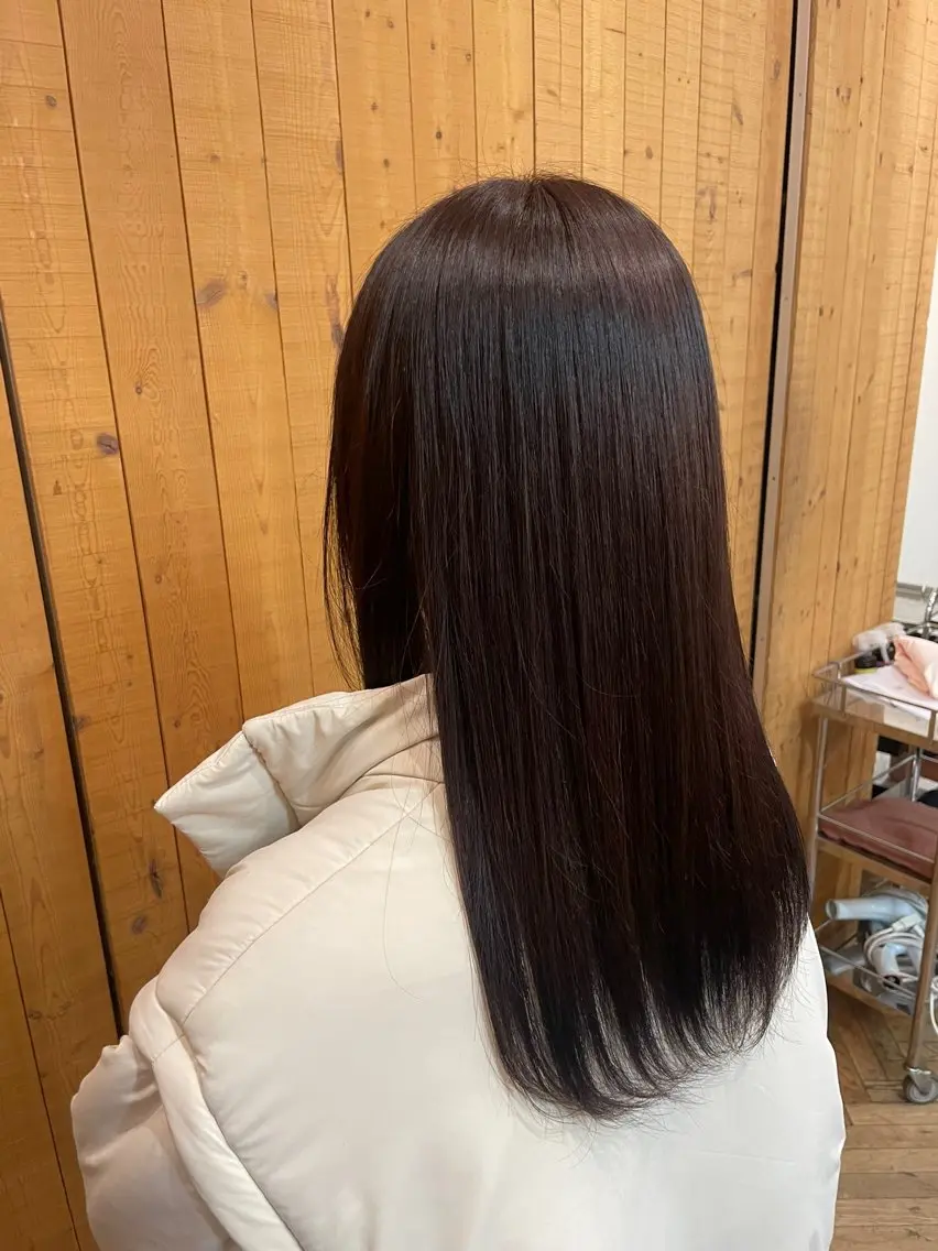セミロング カラー ブラウンカラー ショコラブラウン 曻地 彩乃のヘアスタイル