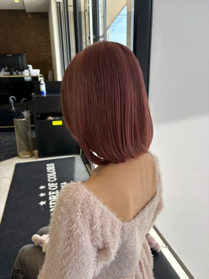 ミディアム 山岸 朱里のヘアスタイル