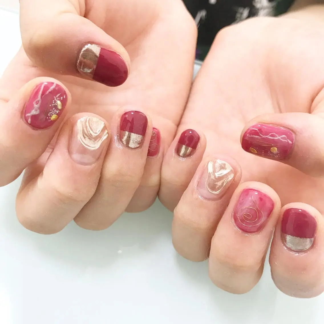 ネイル 板垣 綾乃のネイルデザイン