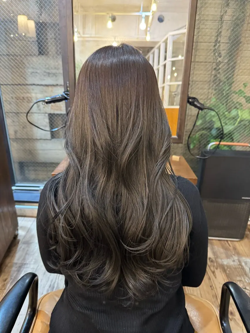 ロング ヘアカラー 🦢パーマモデル 様募集中🦢AI🫧のヘアスタイル