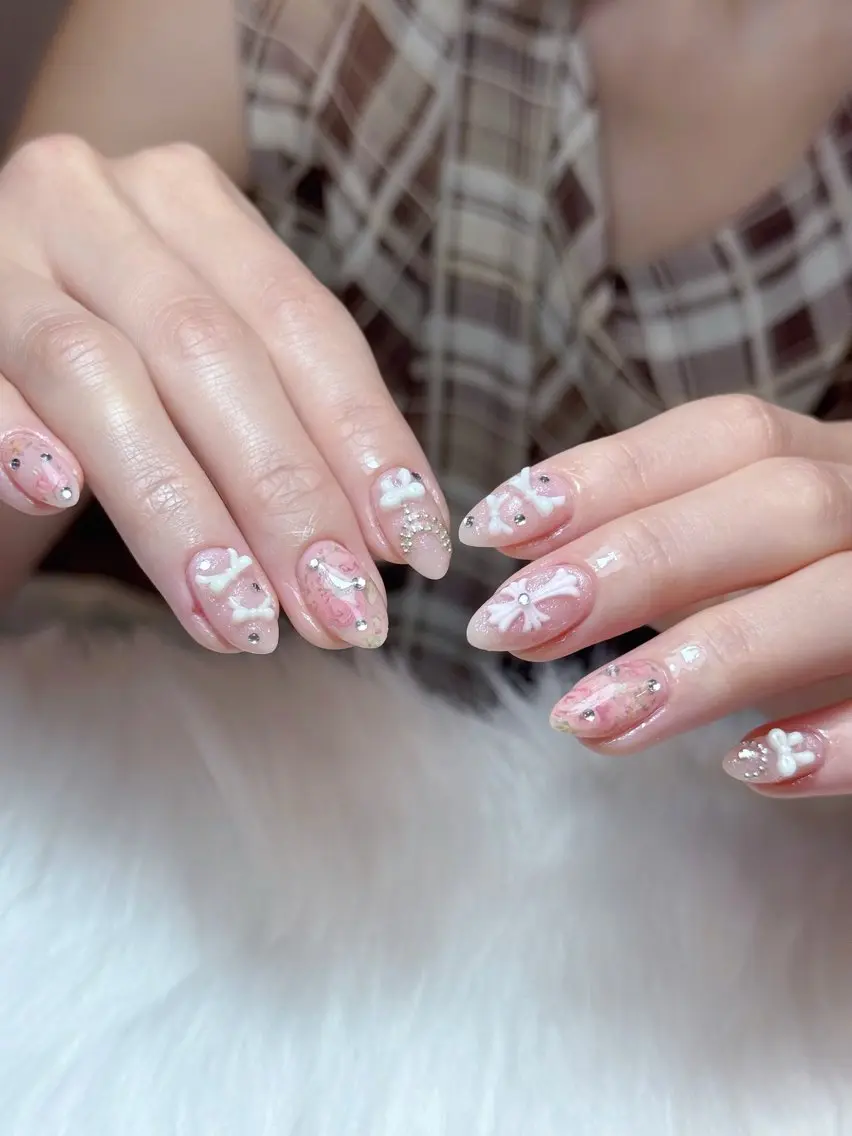 ネイル アートネイル ジェルネイル ニュアンスネイル シンプルネイル ネイルチップ ハンドネイル Lisa Nail Salonのネイルデザイン