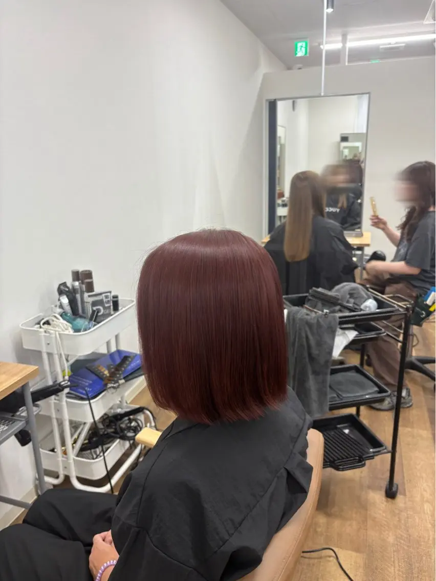 ミディアム カラー ブラウンカラー レッドカラー レッドブラウン "MIoKI"_ YUCCA eluaのヘアスタイル
