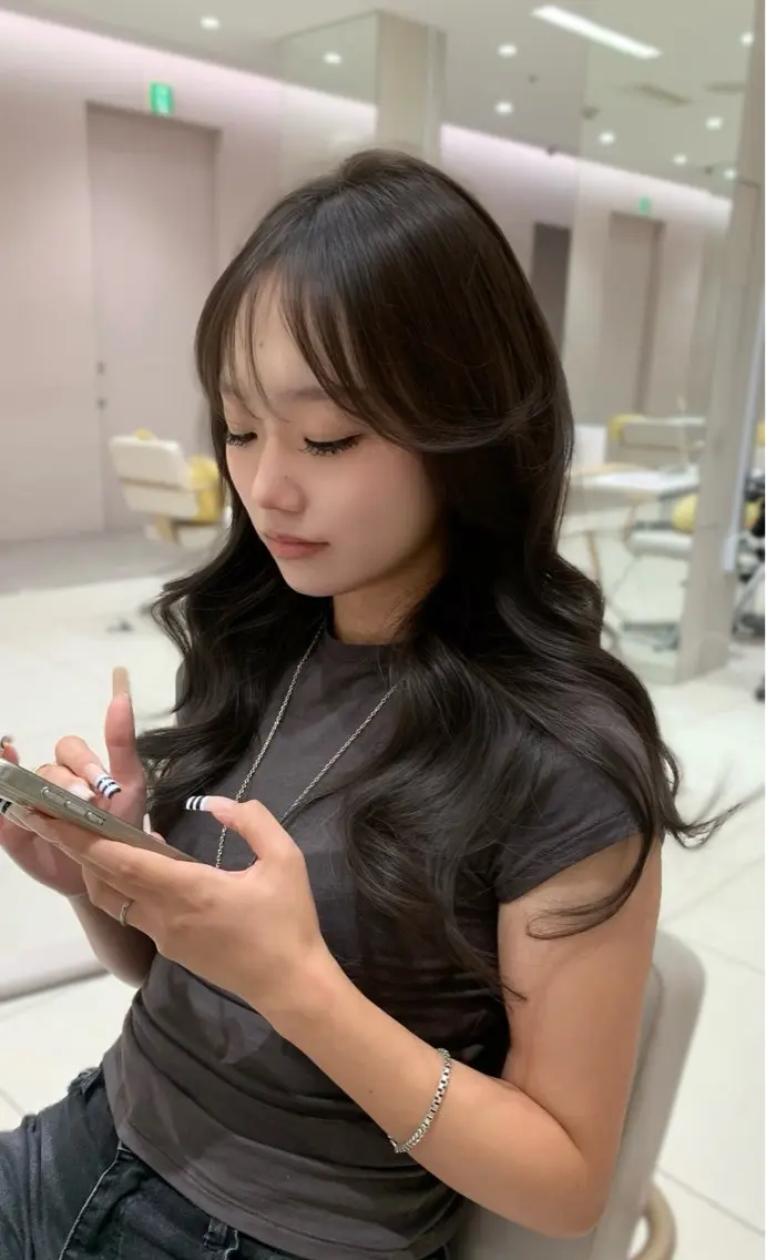 ロング カラー ヘアアレンジ カット ヘアカラー トリートメント レイヤーカット/ 小塩 萌々香のヘアスタイル