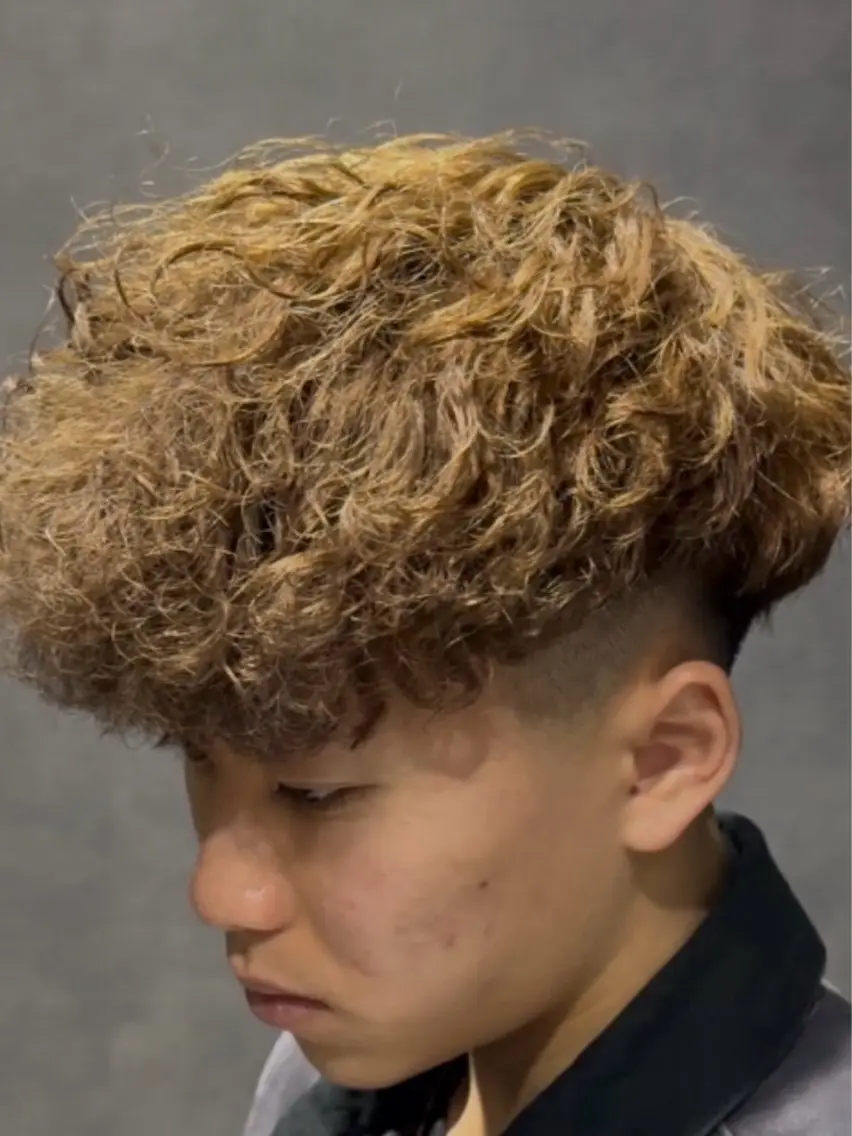 ショート パーマ メンズ メンズパーマ スペインカール メンズパーマカット 達人/涼のヘアスタイル