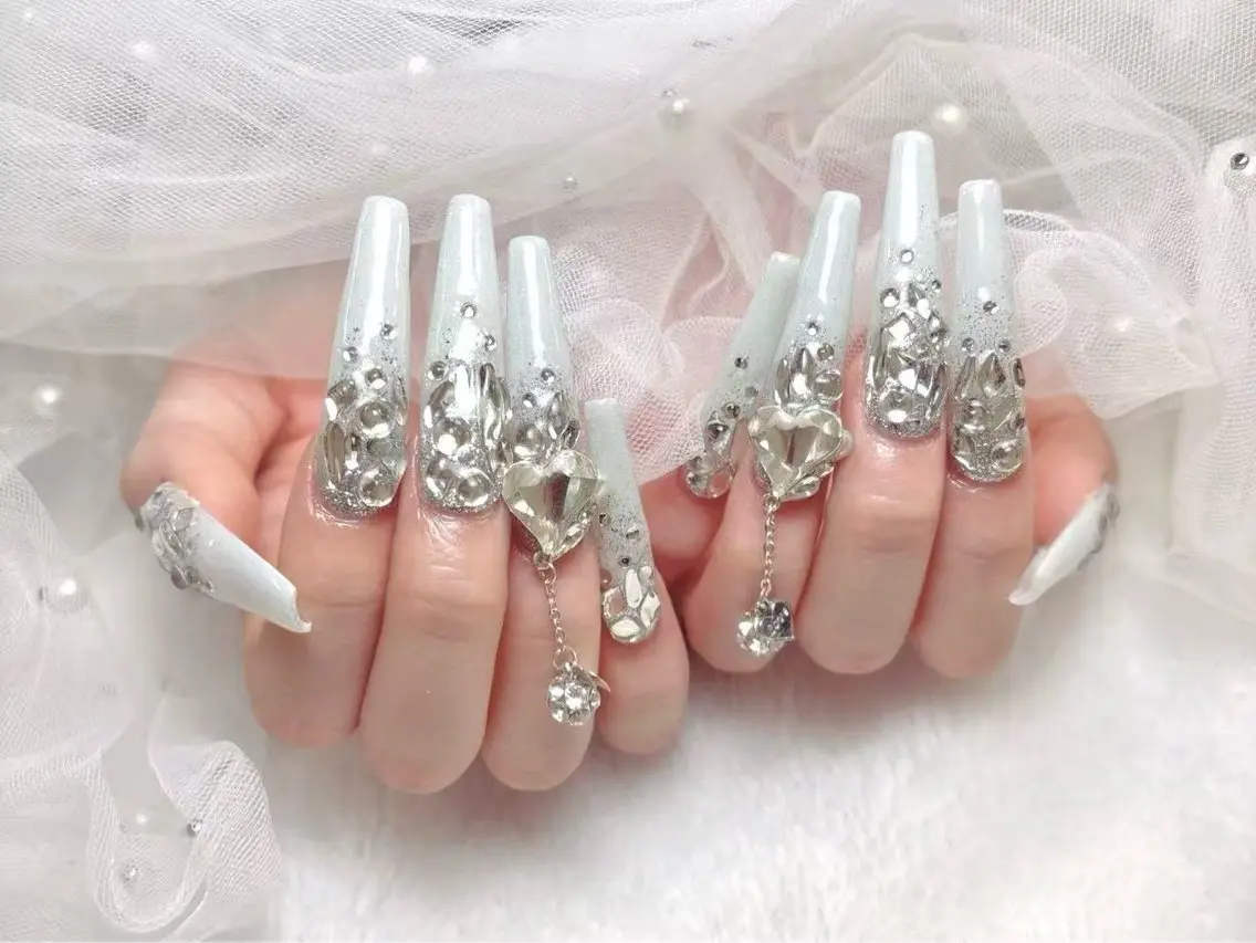 ネイル ハンドネイル アールワン NAIL SALONのネイルデザイン