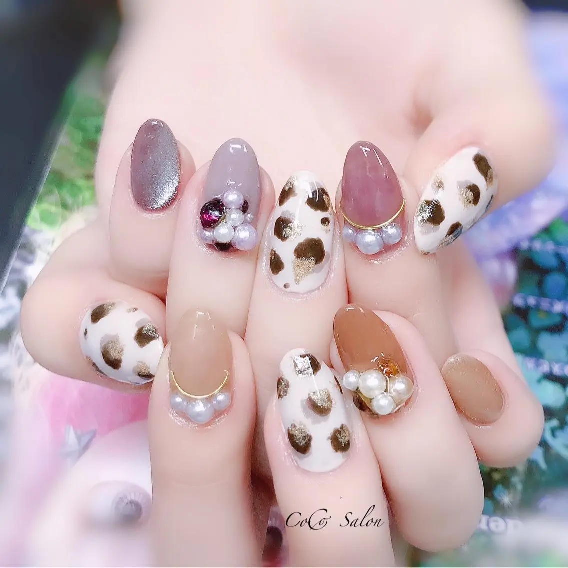 ネイル アニマル柄 ボルドー ブラウン 長さ出し ジェルネイル ハンドネイル CoCoSalon ネイル/まつ毛予約のネイルデザイン