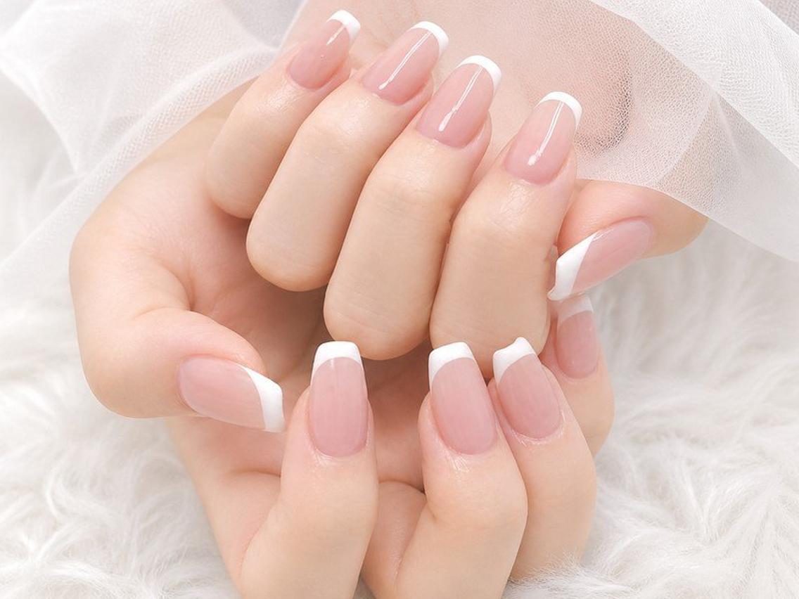 ネイル フレンチネイル ハンドネイル Lili Nail Studio西荻窪店のネイルデザイン