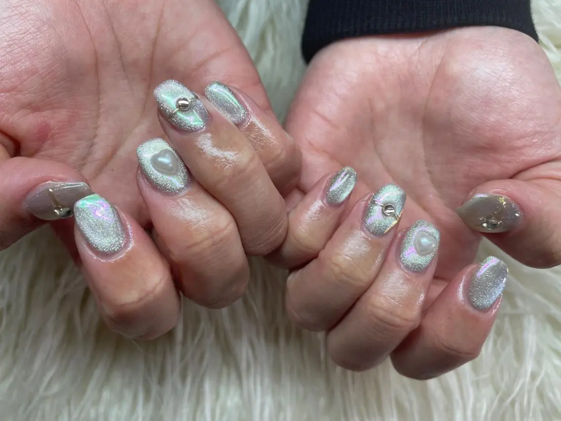 ネイル マグネットネイル ミラーネイル Nail salon LuaRのネイルデザイン