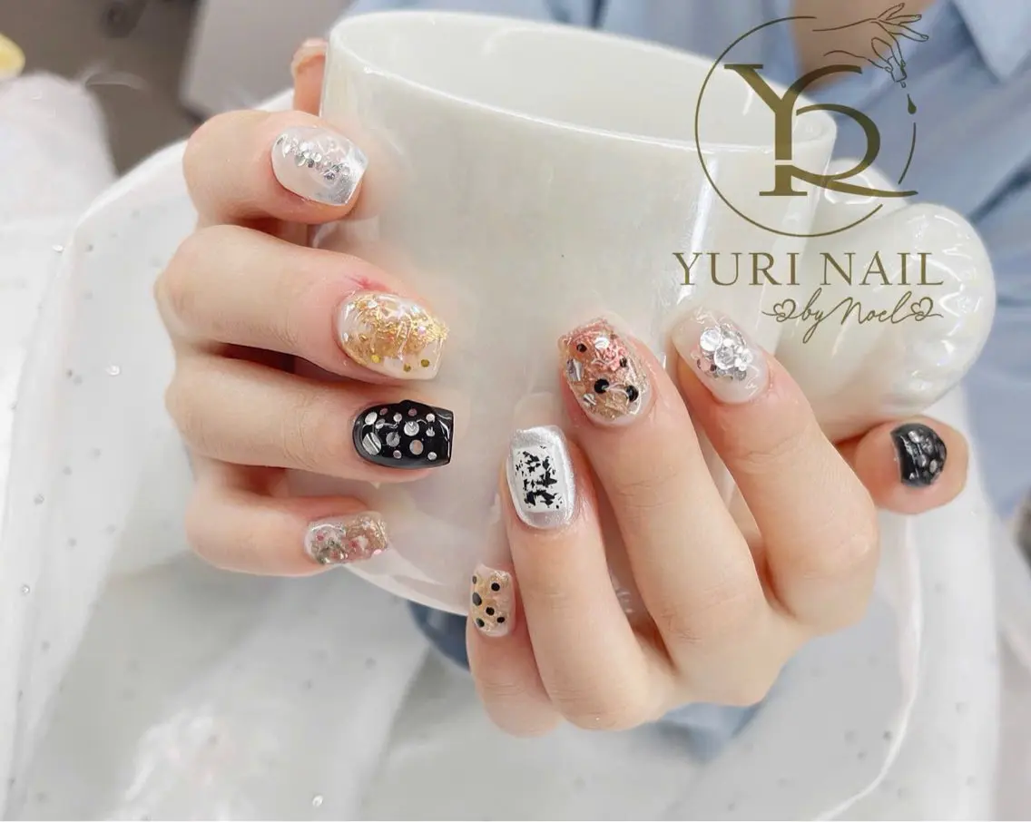 ネイル ハンドネイル フットネイル ハンドケア YURI Nail NARITAのネイルデザイン