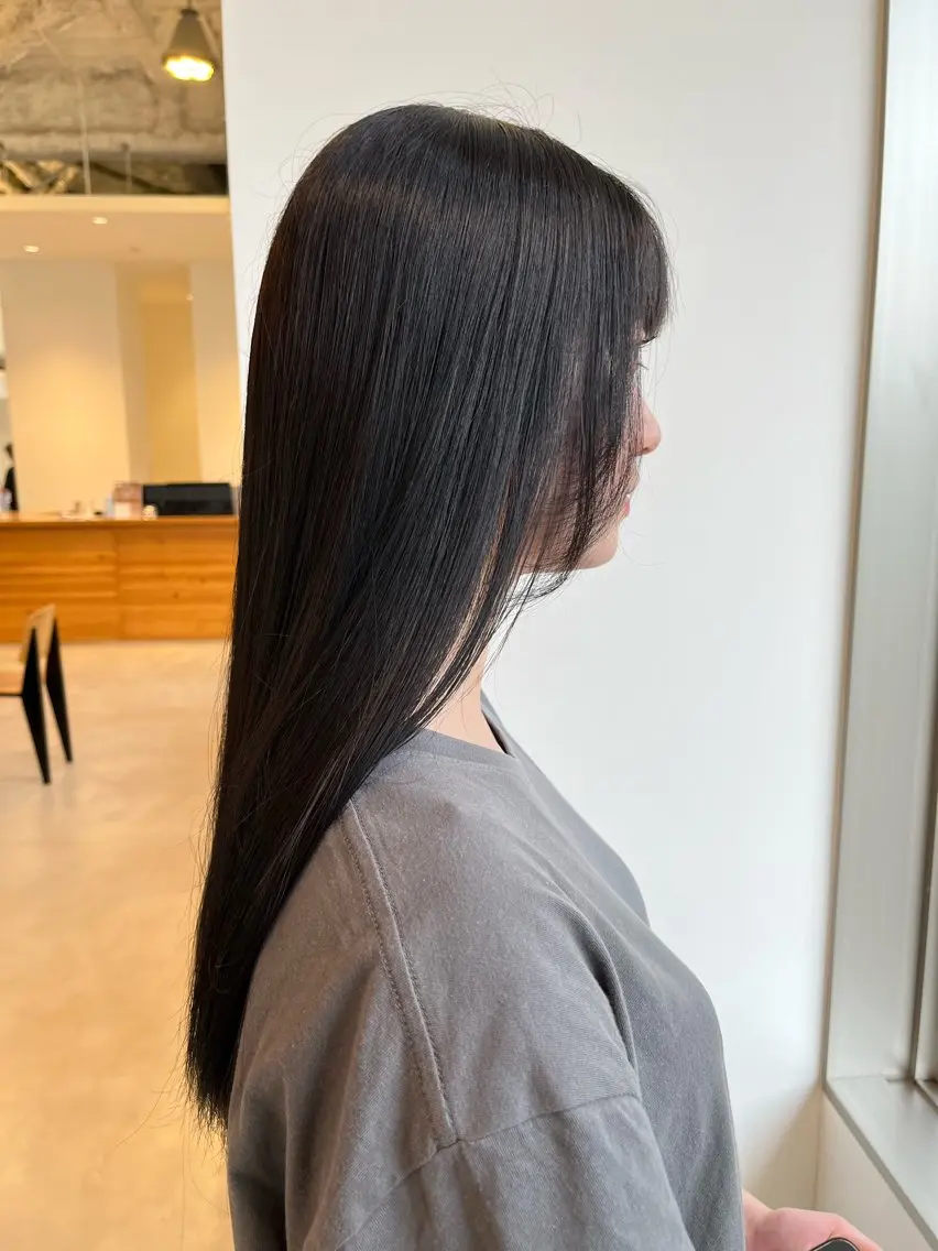 ロング カラー 黒髪 学生 縮毛矯正 米山 大空のヘアスタイル