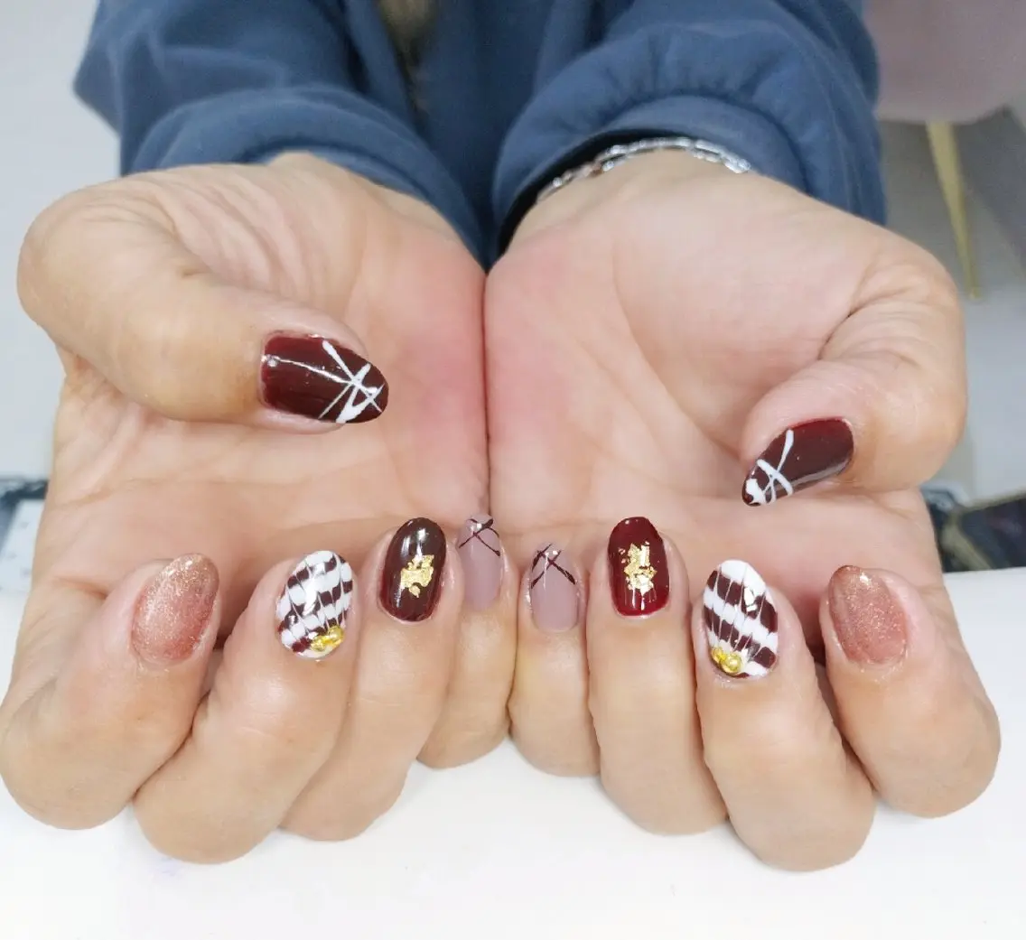 ネイル バレンタイン Shine Nailのネイルデザイン
