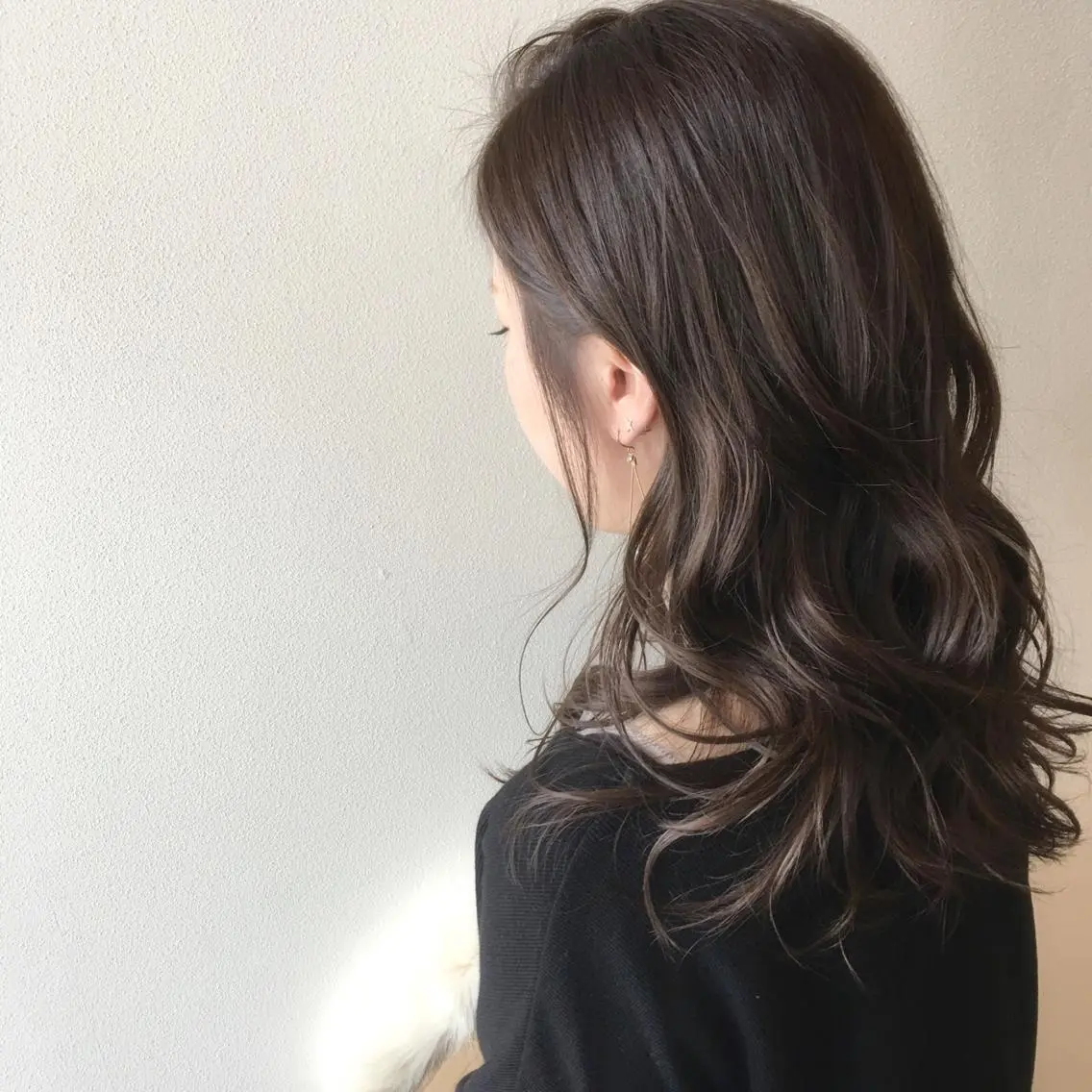 ロング カラー ダークグレー ダークグレージュ グレージュ カット ヘアカラー トリートメント 江藤 星史のヘアスタイル