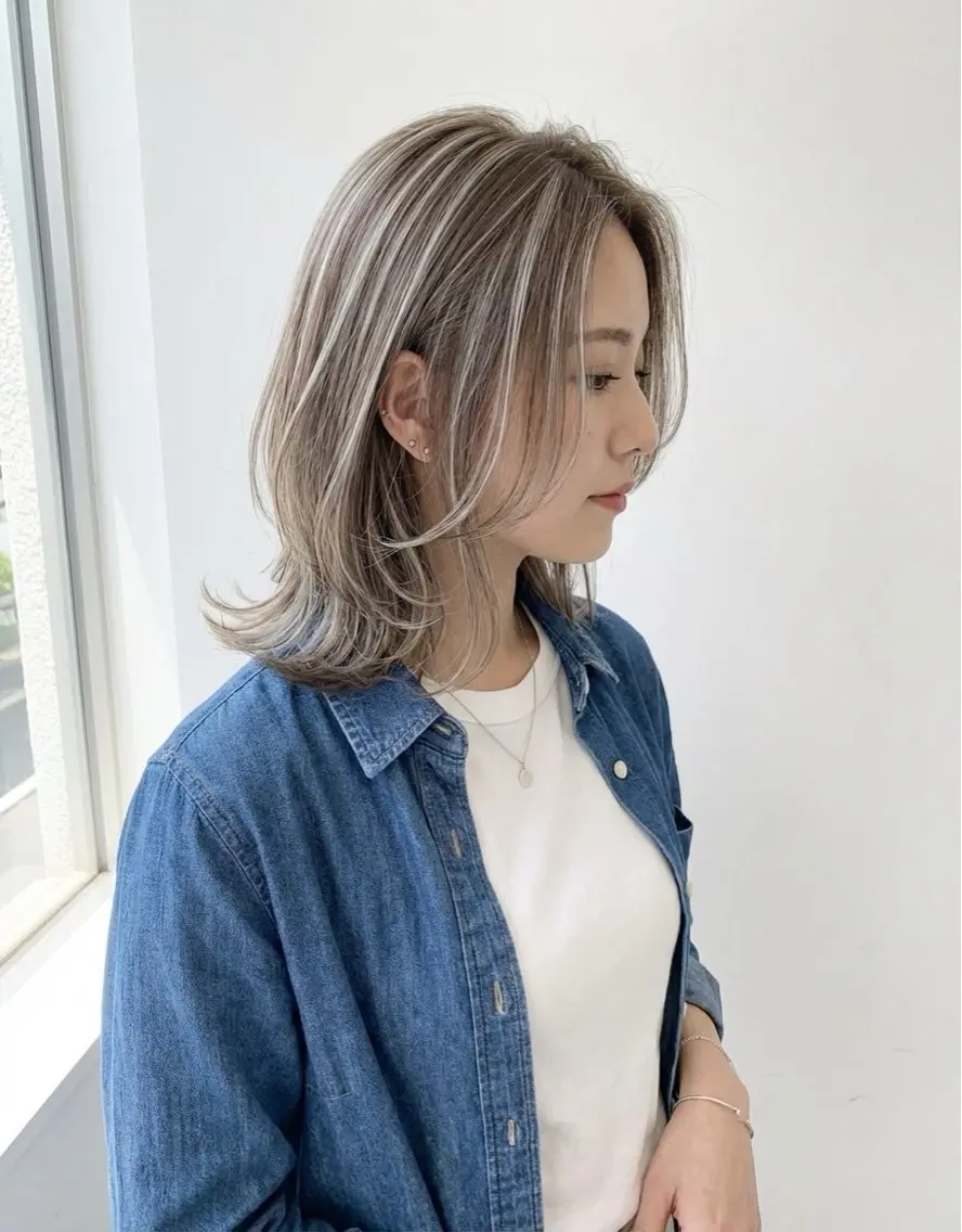 ミディアム カラー ハイライトカラー ハイライト 白髪いかしハイライト 加藤のヘアスタイル