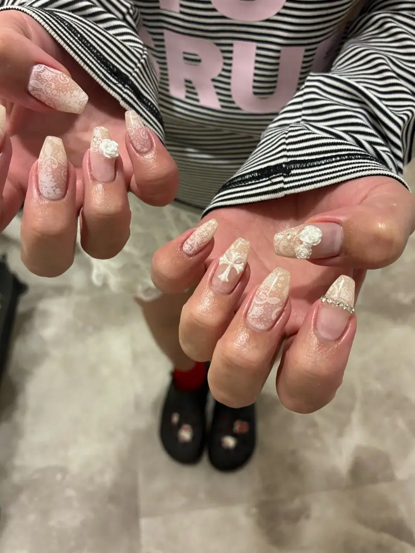 ネイル Belle tomomi🐩のネイルデザイン