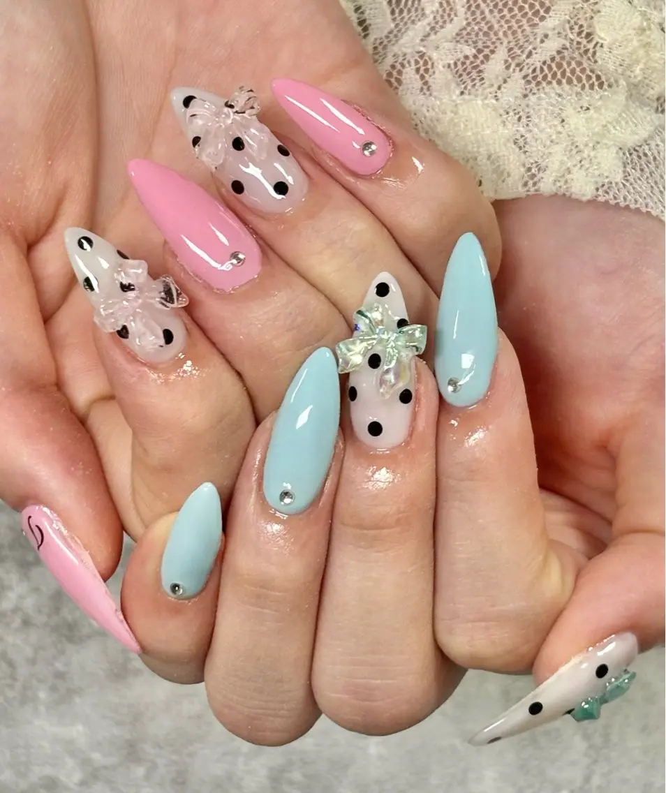 ネイル ドット ロングネイル 持ち込み 夏ネイル ハンドネイル Natsumi 【protea】のネイルデザイン