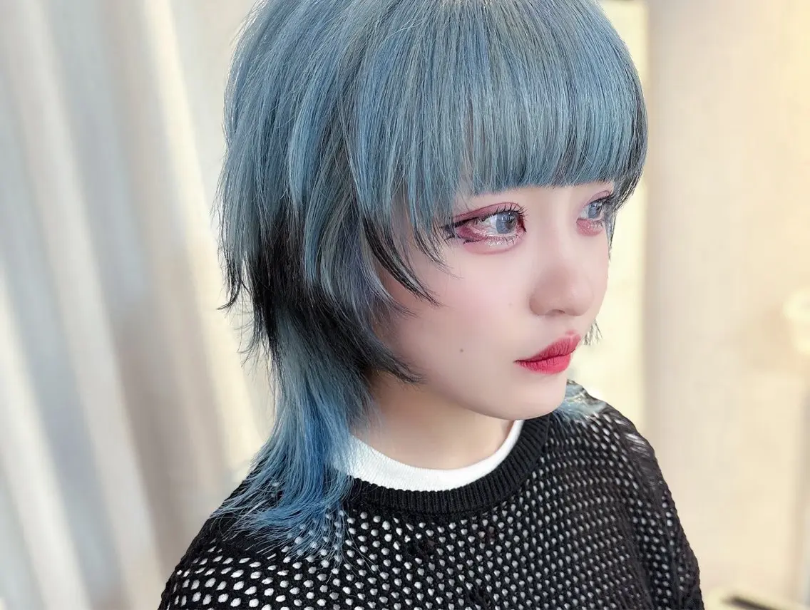 ショート カラー 黒髪 ブリーチ ブルーカラー レイヤーカット ウルフカット カット ヘアカラー BOXmico. 宇都宮弘樹のヘアスタイル