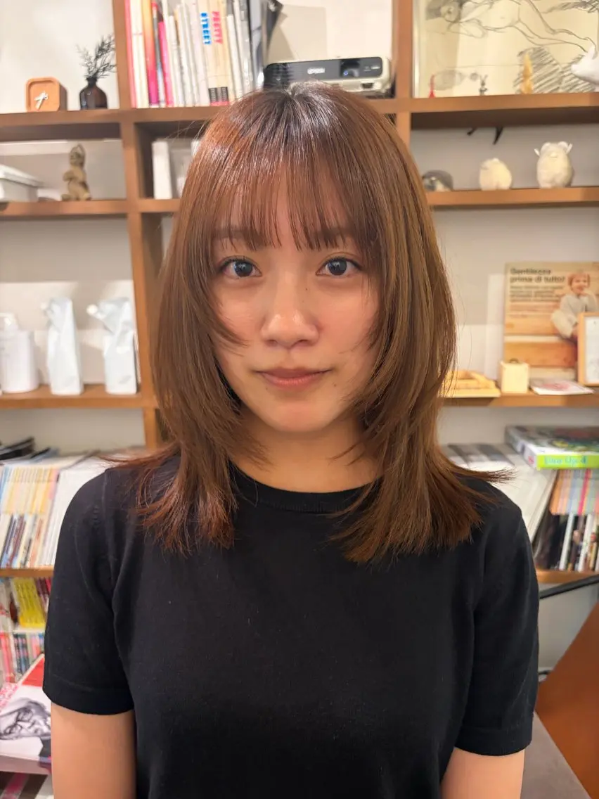 ミディアム 顔まわりレイヤー 顔周りカット レイヤーカット カット カットモデル募集 西川二葉のヘアスタイル
