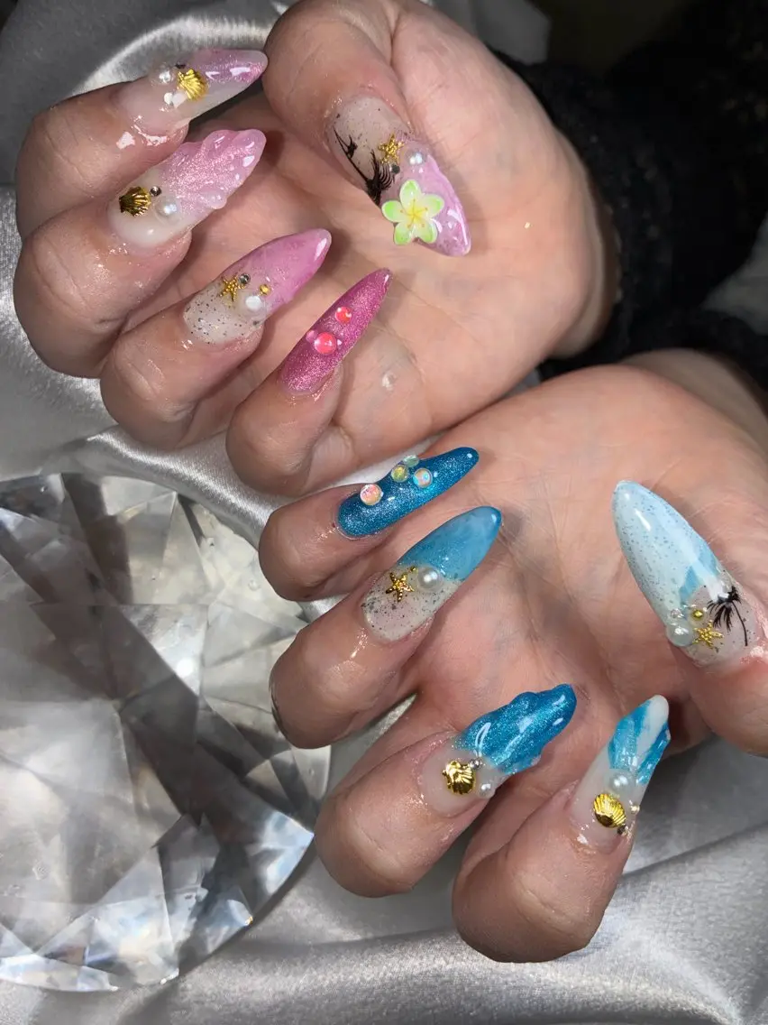 ミディアム ハンドネイル YOKOSUKA NAILS💅🩶のネイルデザイン