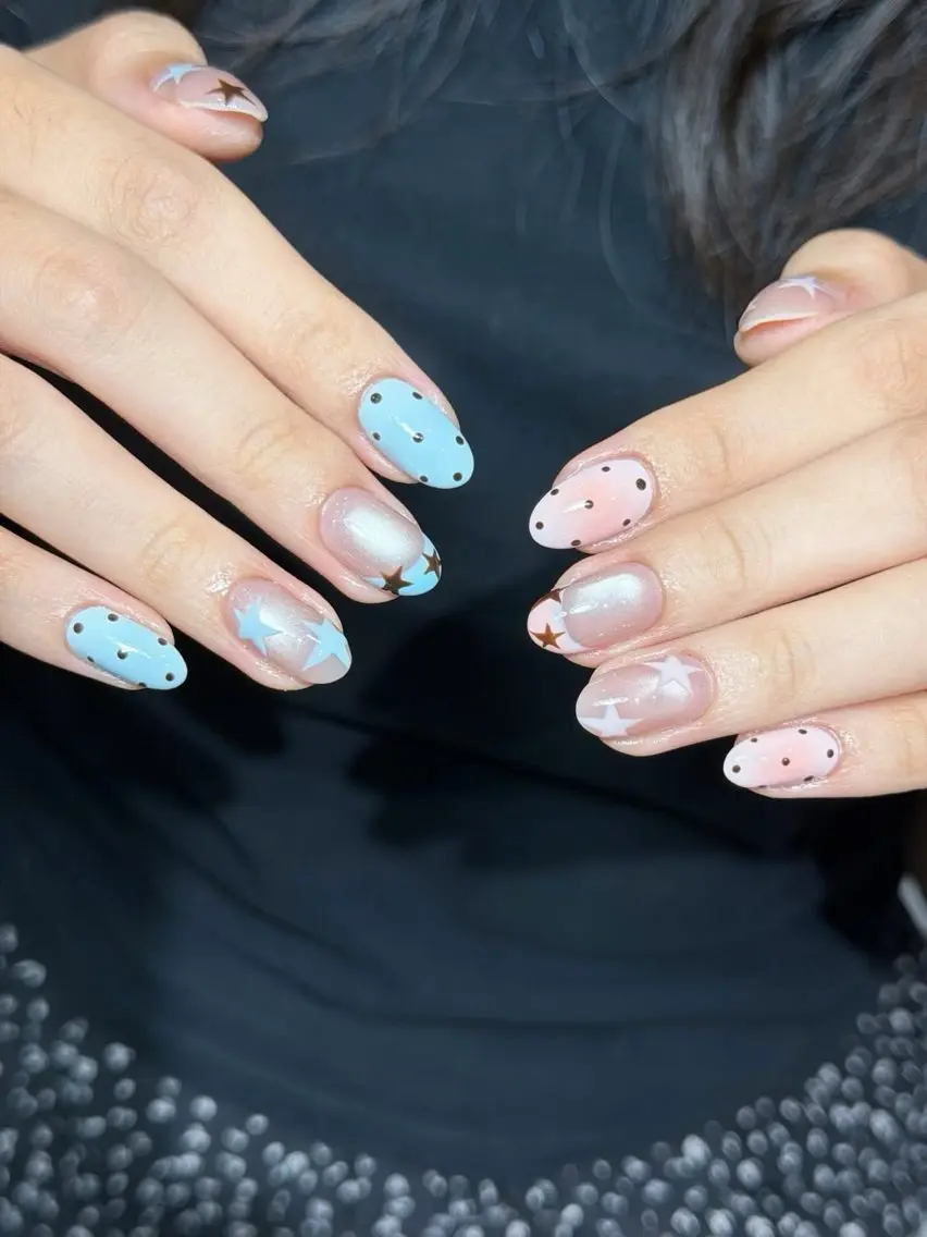 ネイル チークネイル ドット フレンチネイル グラデーション 韓国ネイル ハンドネイル Minette nailrinrinのネイルデザイン