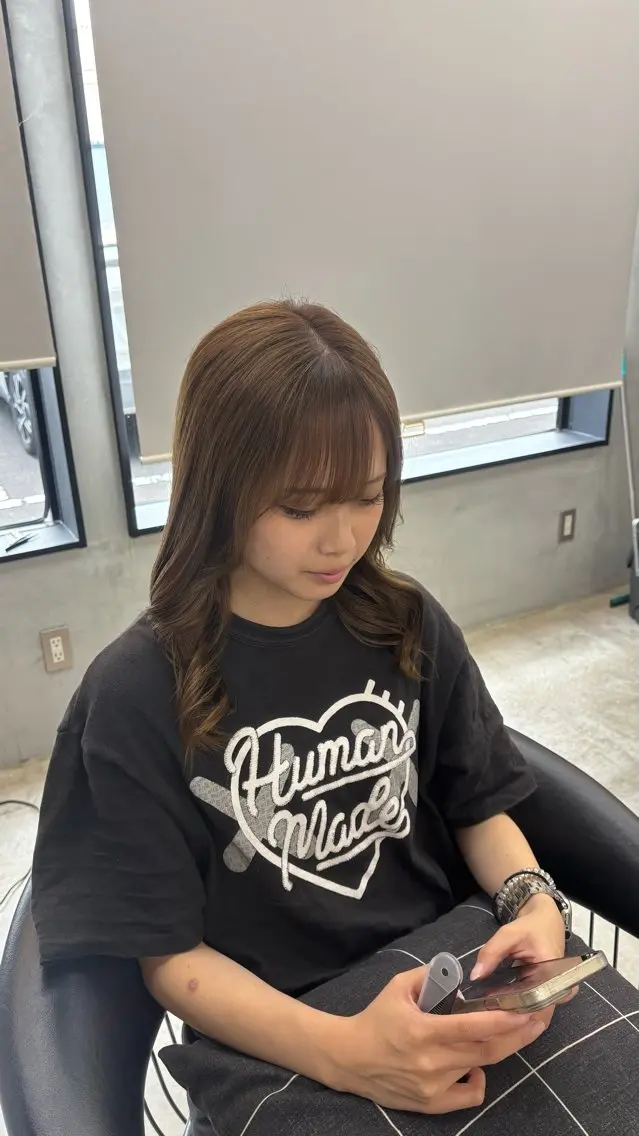 ミディアム カラー ヘアカラー 🔮 艶感カラー 🔮鈴木 夢里のヘアスタイル