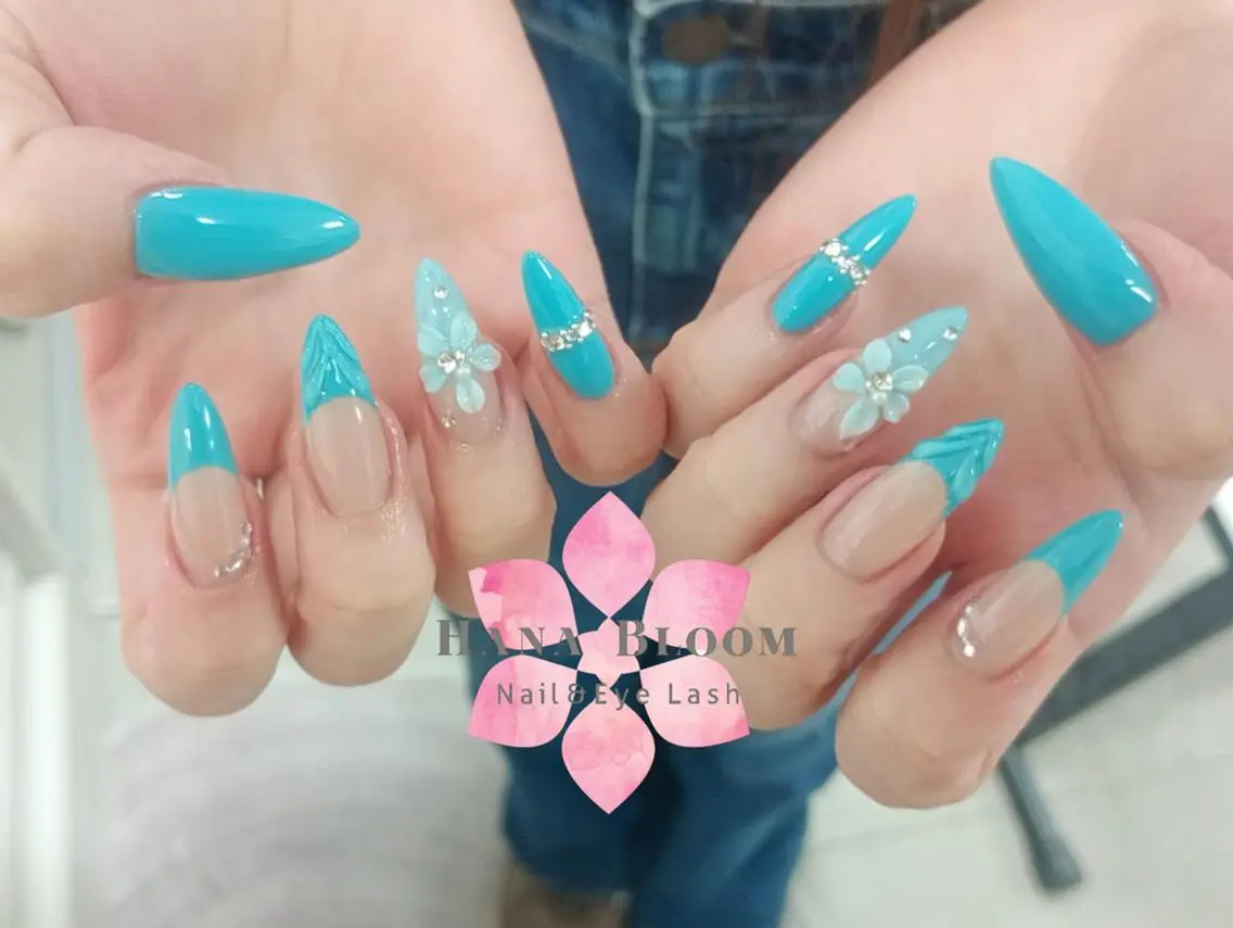 ネイル 長さ出し フットネイル フレンチネイル ジェルネイル ガーリー ハンドネイル ハンドケア Hana Bloom Nail💛Rinaのネイルデザイン