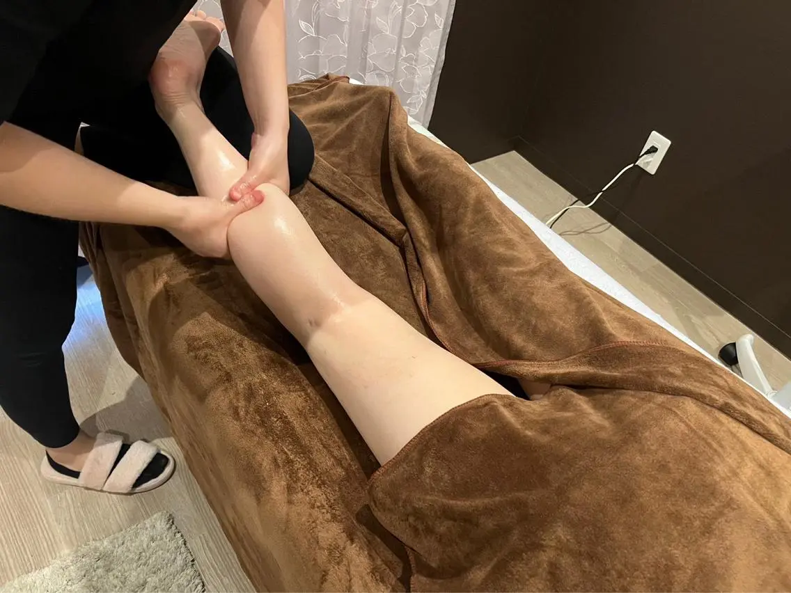 💛2回目以降💛 レディース限定 オイル痩身マッサージ上半身or下半身の写真