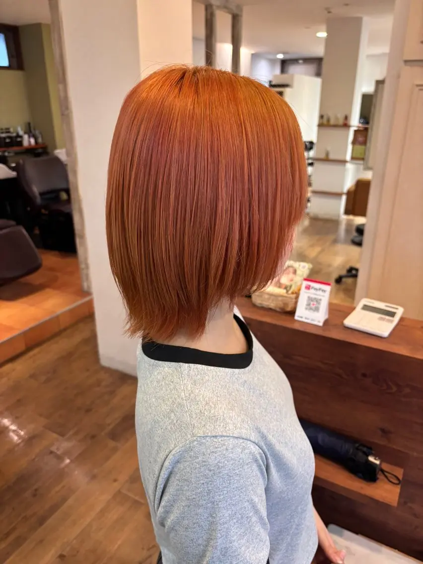 ミディアム カラー ブリーチ オレンジ カット ヘアカラー 関根 菜帆のヘアスタイル