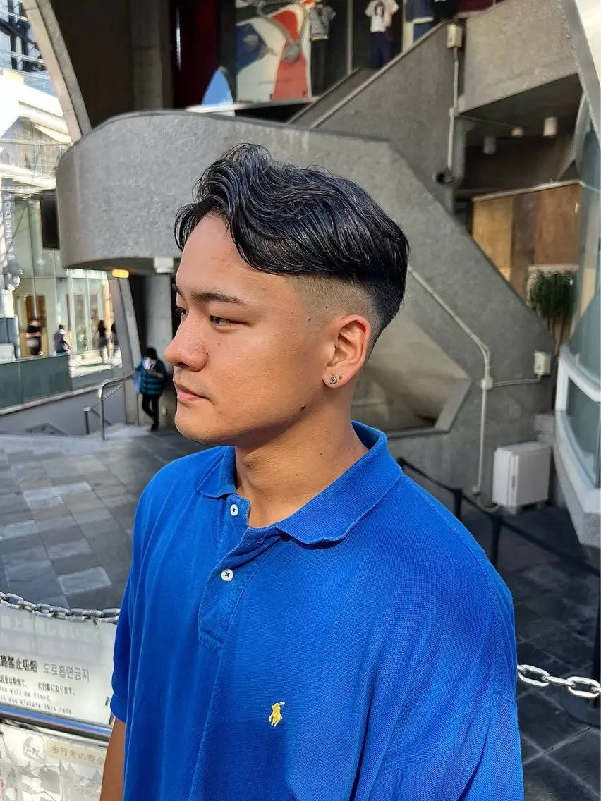 ショート パーマ メンズ 豊崎 佑輔のヘアスタイル
