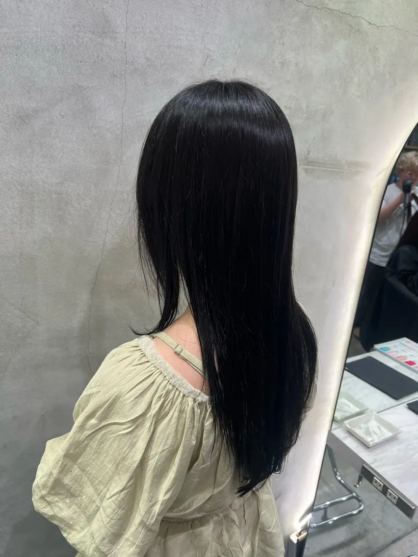 ロング カラー 黒髪 ブラウンカラー 透明感カラー ナチュラルブラック ヘアカラー トリートメント lond shige /重髙翔斗のヘアスタイル