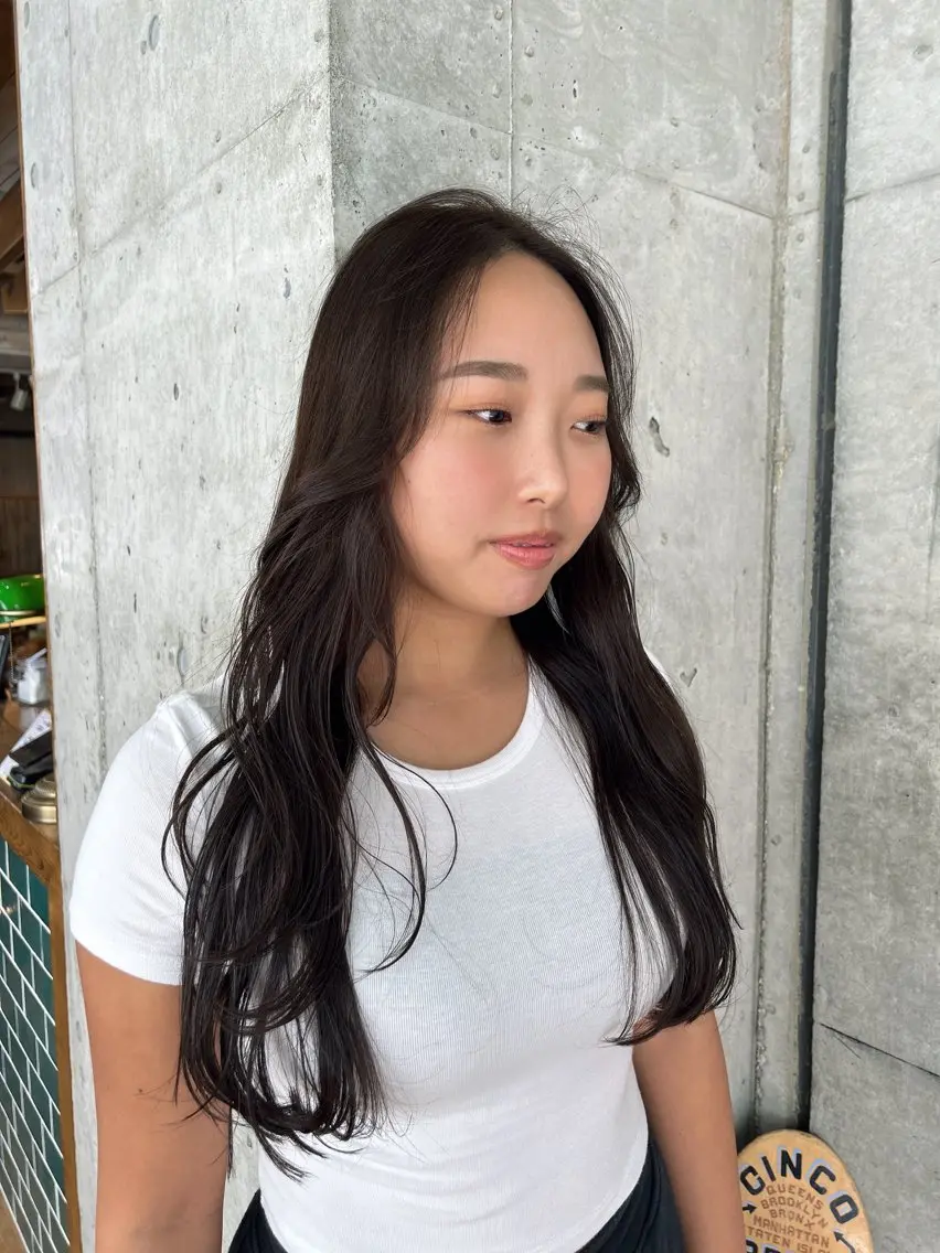 ロング カラー ヘアカラー トリートメント 🎨デザイン🥇 美髪・艶髪 日暮千敬のヘアスタイル