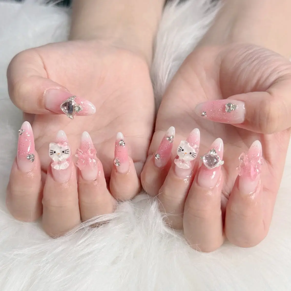 ネイル ハンドネイル Rinaky Amee Nailのネイルデザイン