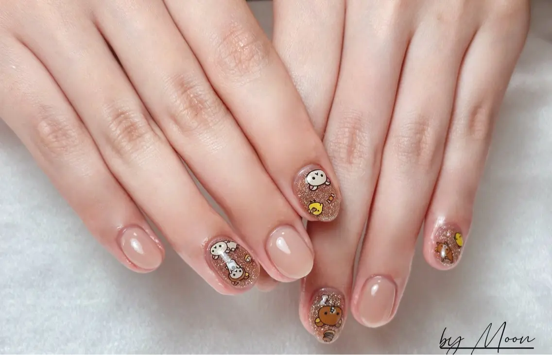 ネイル Moon Nailsのネイルデザイン
