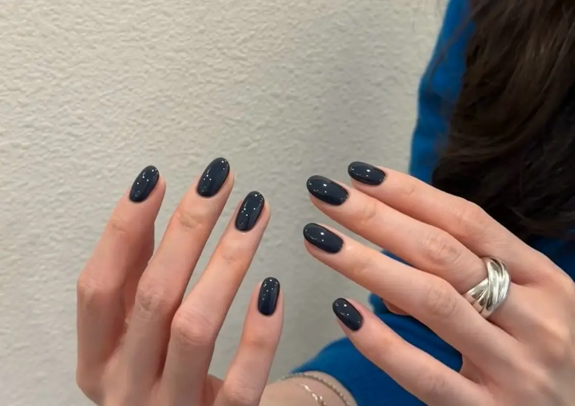 ネイル アートネイル オーロラネイル チークネイル フレンチネイル ガラスフレンチ ハンドネイル 🎀YooLi Nail salonのネイルデザイン