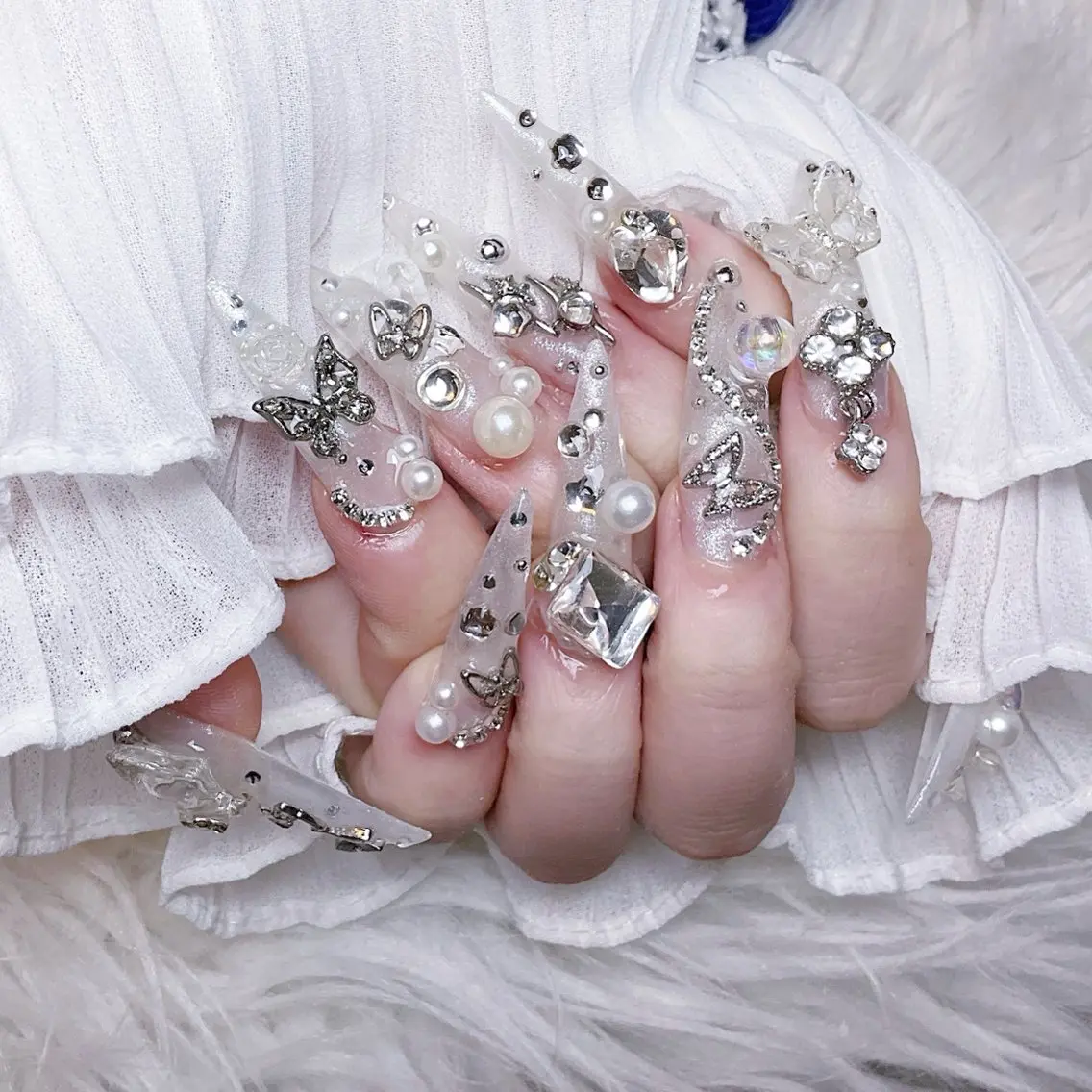 ネイル ハンドネイル 🍭Yun nail hyejin🌸のネイルデザイン