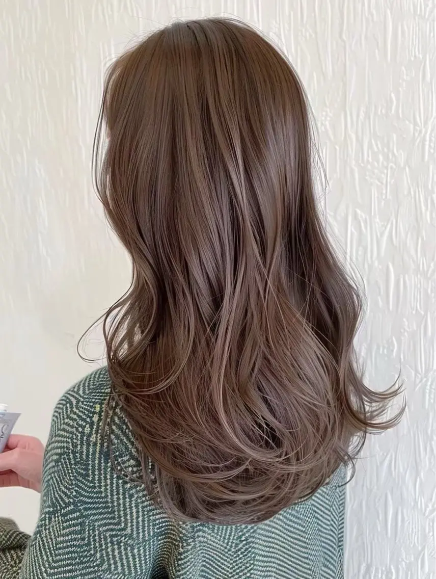 ロング カラー Hair&Eye Laffin.のヘアスタイル