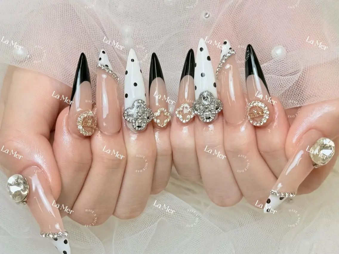 ネイル Merit メリット_のネイルデザイン
