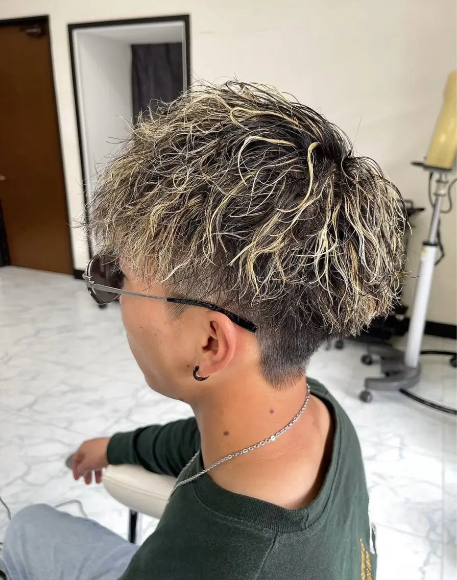 メンズ ヘアカラー 柳沢 誉のヘアスタイル